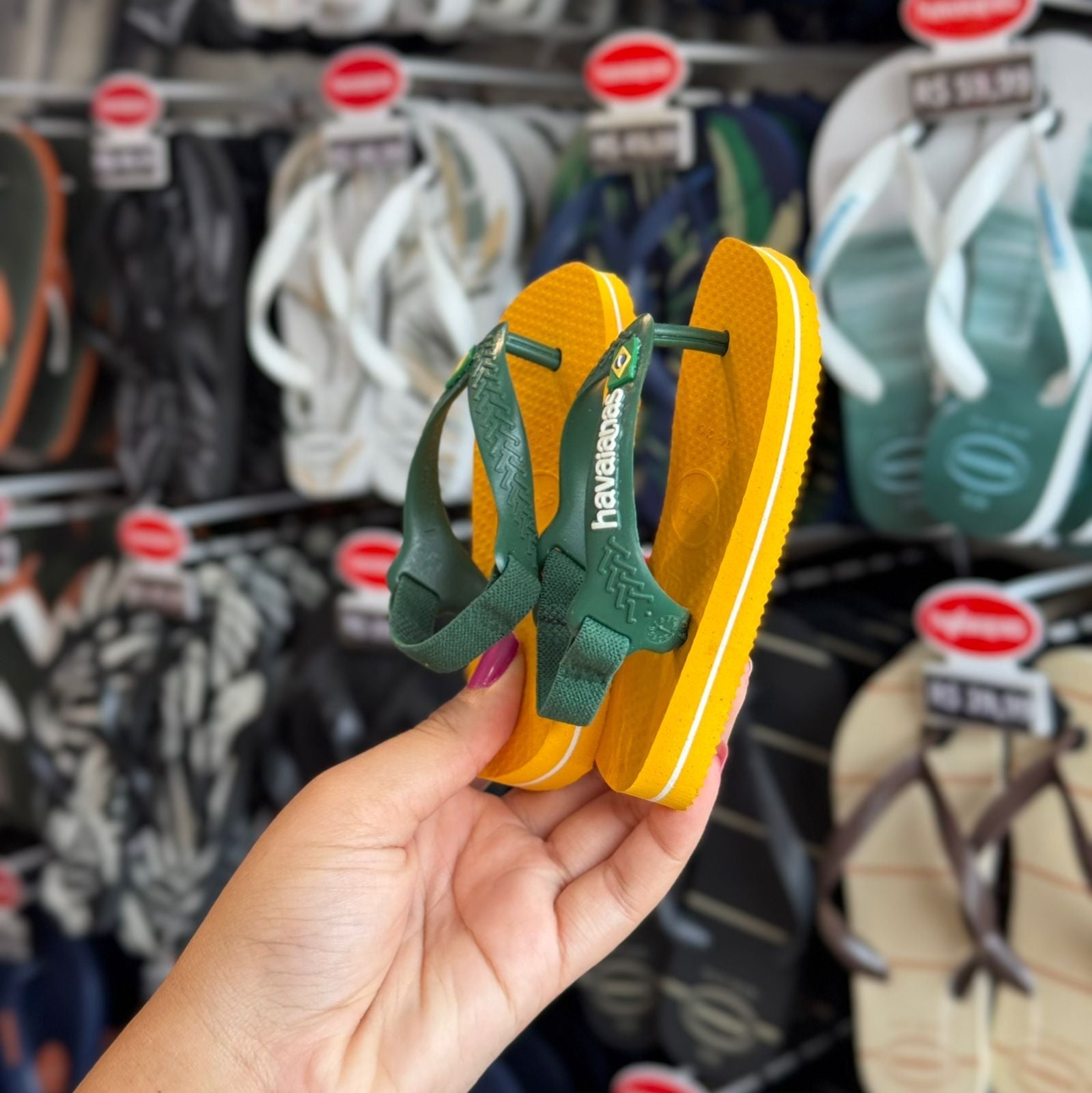 Havaianas Brasil - Kit Família (Amarelo Pop)