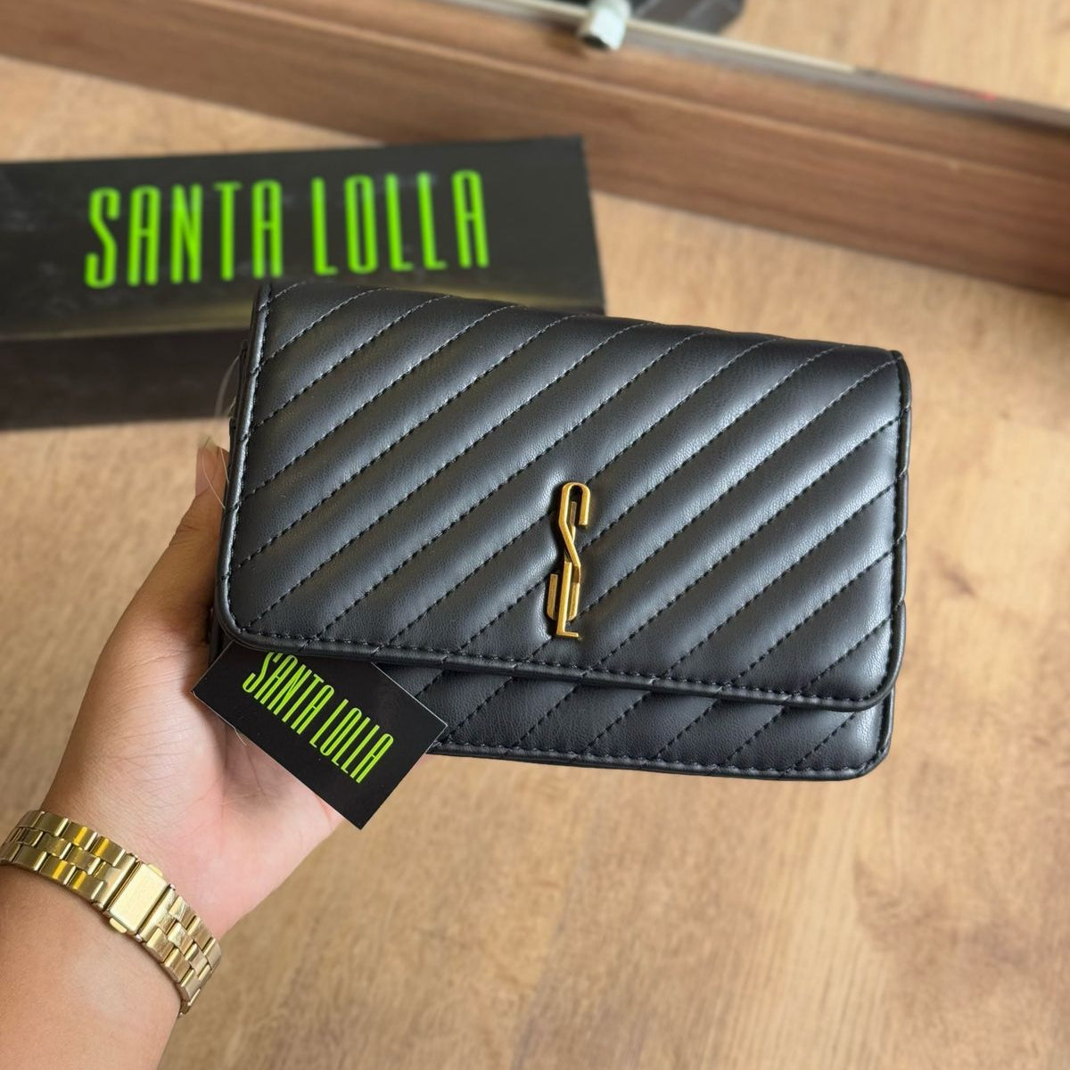 Bolsa Santa Lolla Pequena Soft Transversal 0470.4EE8.037B