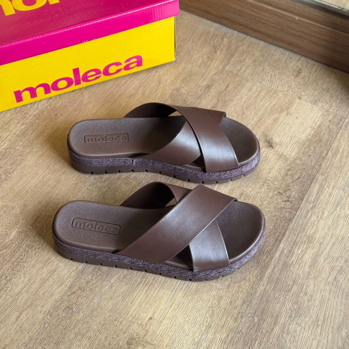 Sandália Moleca Metalizada Comfy Plus 5539.104