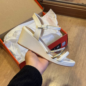 Sandália Ramarim Anabela com Strass Dourado 2432202