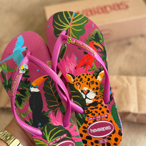 Chinelo Havaianas Slim Summer Bliss + Pin Tucano e Coqueiro