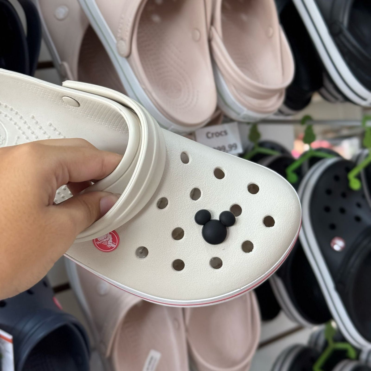Jibbitz™ Disney Mickey Rosto Preto Pequeno