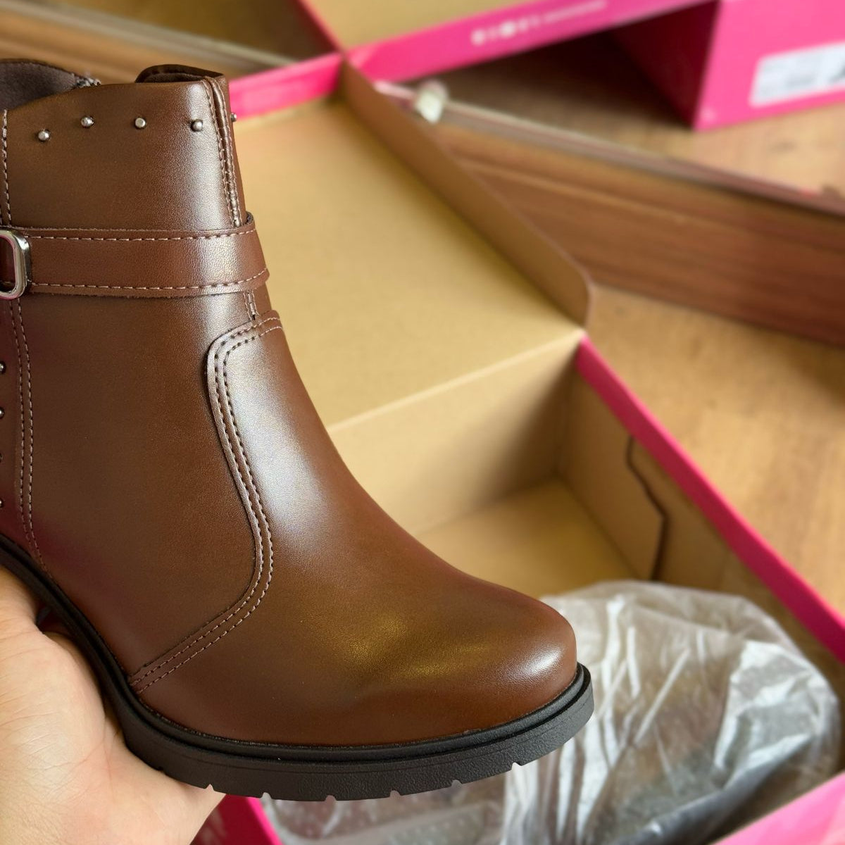 Bota Coturno Dakota Detalhes em Prata DA761