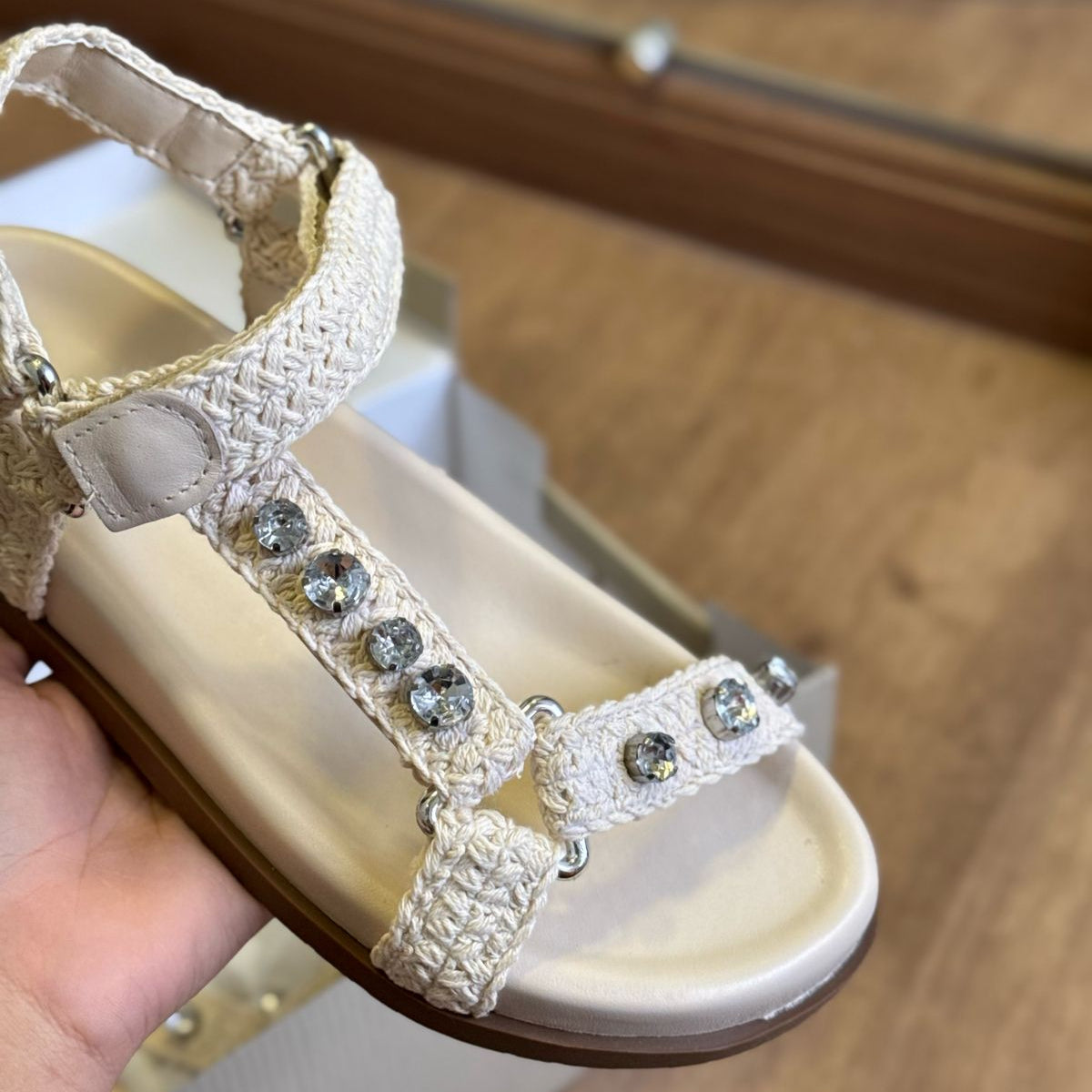 Sandália Arezzo Flatform Bordada Mykonos A119030095