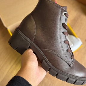 Bota Moleca Coturno Salto Bloco Tratorado 5338.211