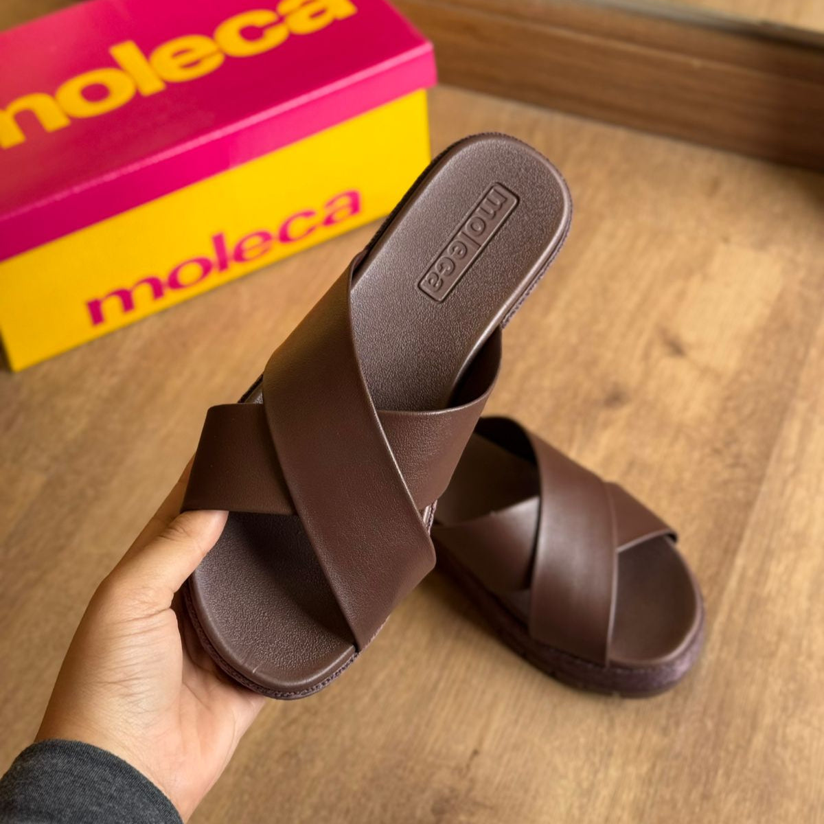 Sandália Moleca Metalizada Comfy Plus 5539.104